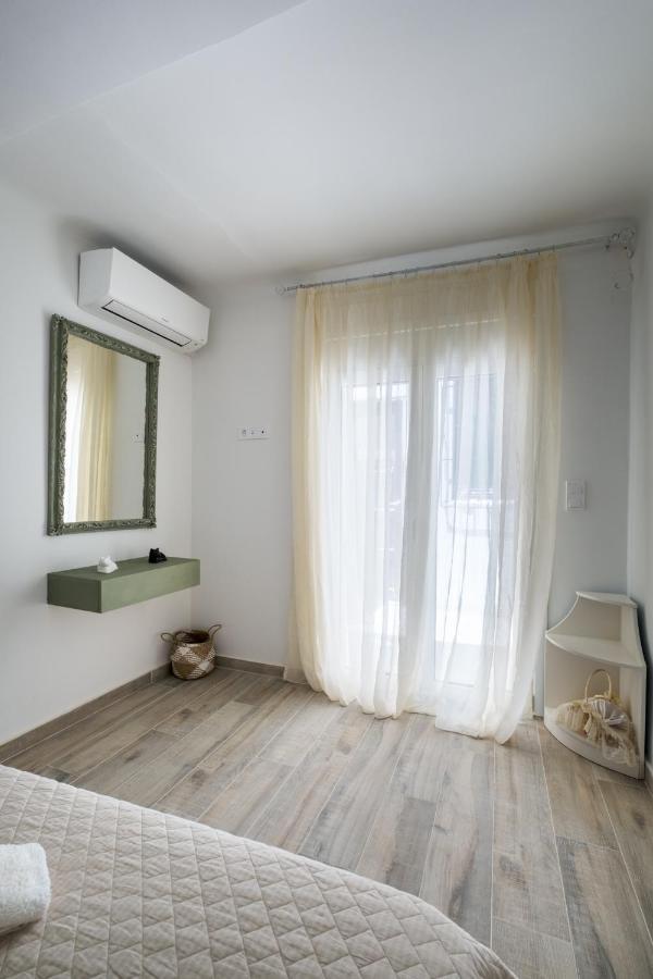 Piraiki Coastal Accommodation Pireusz Kültér fotó