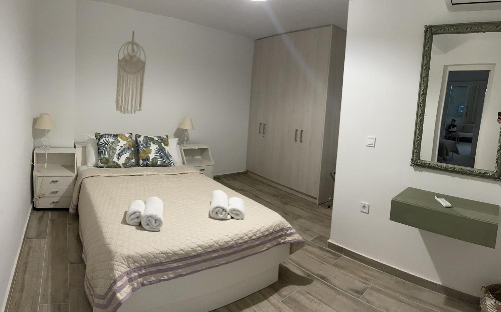 Piraiki Coastal Accommodation Pireusz Kültér fotó