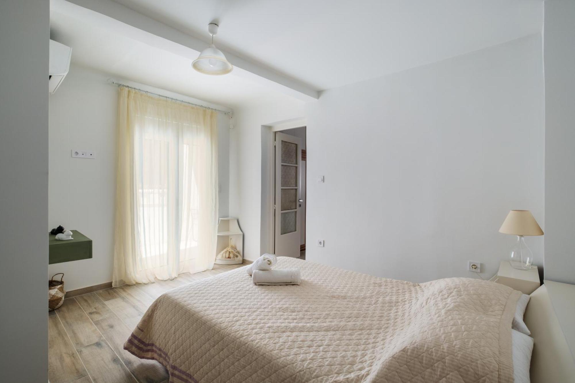 Piraiki Coastal Accommodation Pireusz Kültér fotó