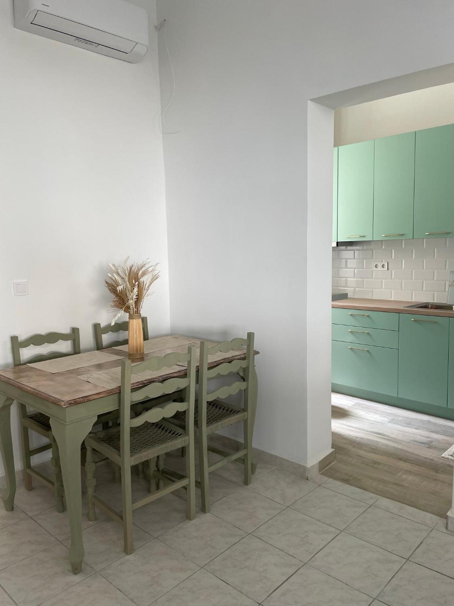 Piraiki Coastal Accommodation Pireusz Kültér fotó